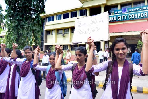 Human chain 